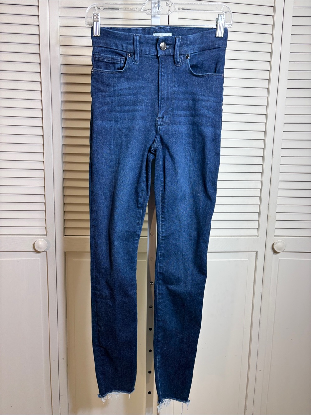 Good American Always Fits Good Waist Skinny Jeans with Raw Hem Sizes 6 - 12